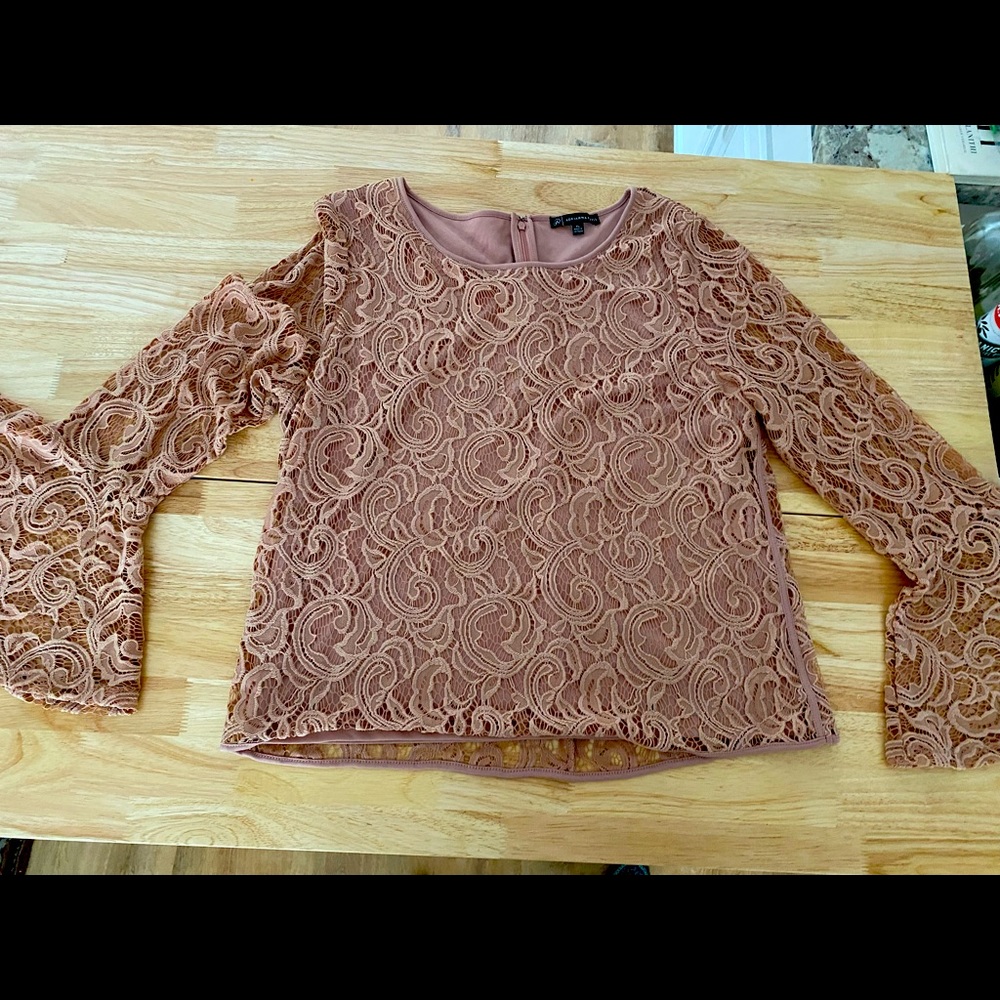 Beautiful Adrienna Papell top